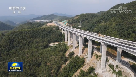 央视报道江西萍莲高速建成通车