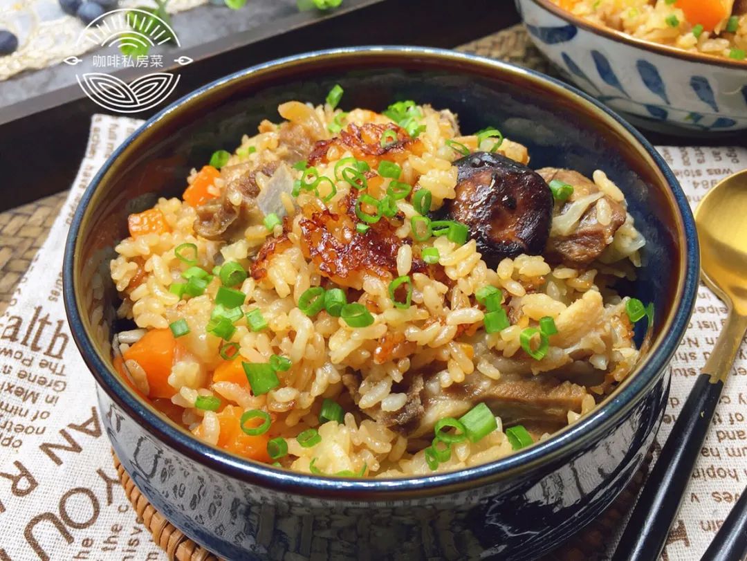 电饭煲羊排焖饭:有肉有菜有饭,简单又美味咖啡私房菜