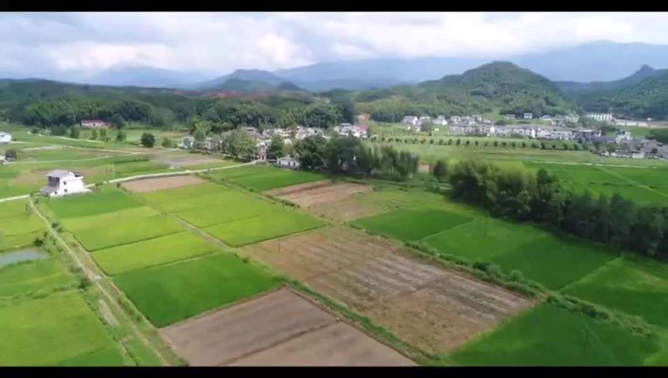 |走向我们的小康生活|铜鼓东浒:乡村旅游热 村民日子美