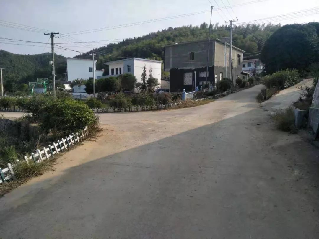 爱民乡土塘村六组中原坳