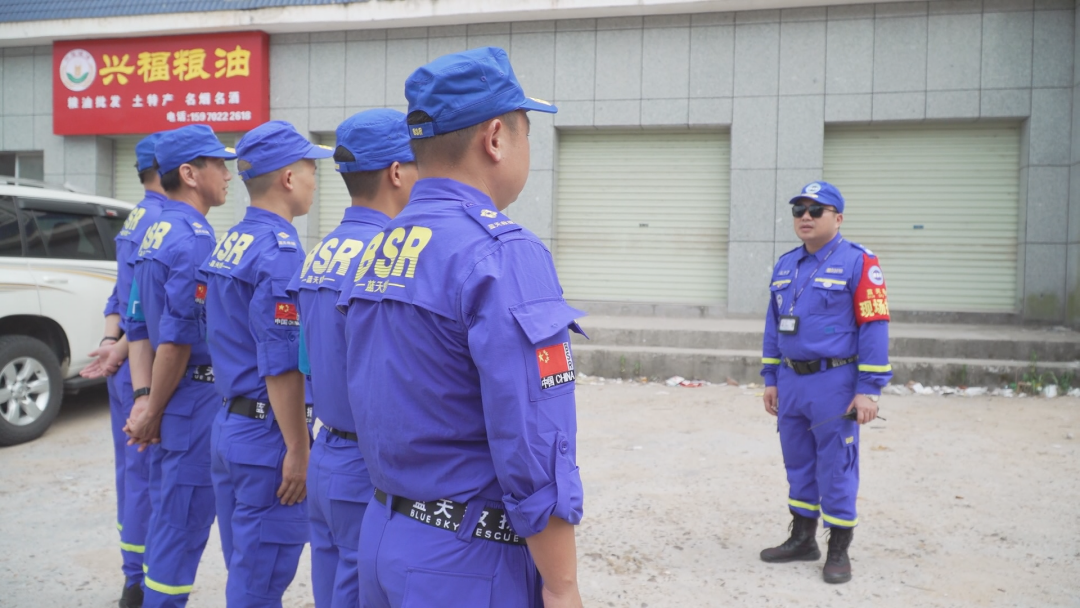 蓝天救援队救援的案例_浙江省蓝天救援_蓝天救援车