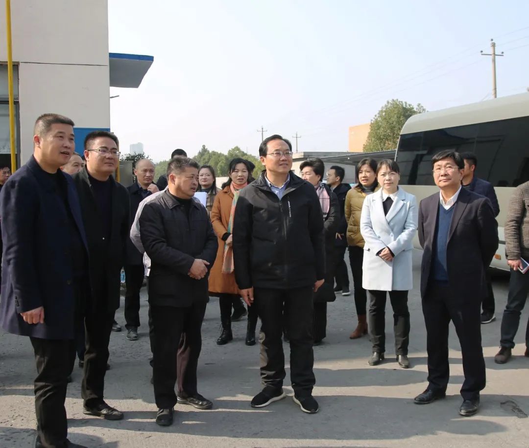 武宁县四家班子领导督查调度重点项目建设