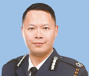 蔡展鹏于1995年加入警队任职督察,在警队服务近24年