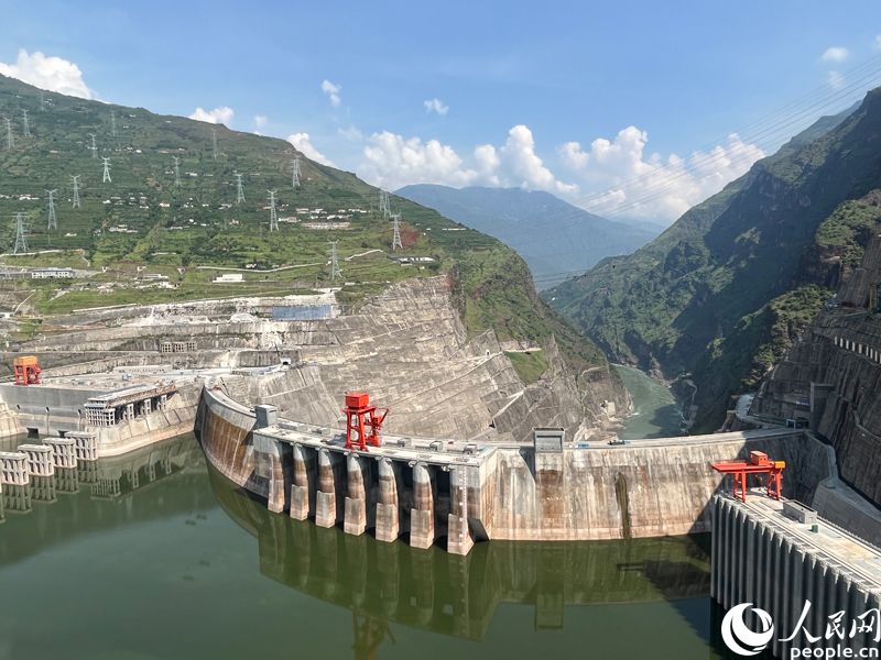 迎峰度夏看电力白鹤滩水电站已累计发电量超385亿千瓦时