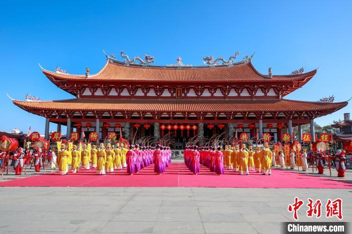 湄洲妈祖祖庙携台湾宫庙共同祈年