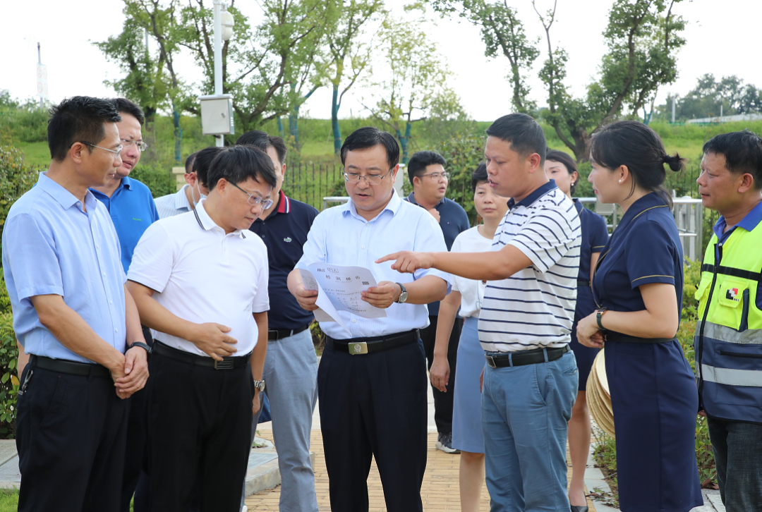 市委常委副市长何琦来我区调研流域水污染防治和生态文明建设工作