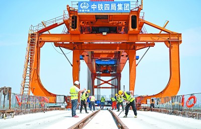江西：红土地上书写崛起新答卷