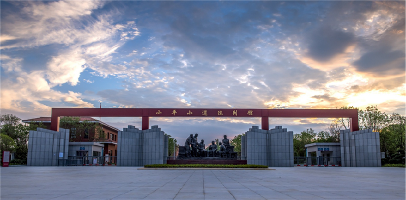 墓,这是西汉海昏侯刘贺的墓葬,位于江西省南昌市新建区大塘坪乡观西村