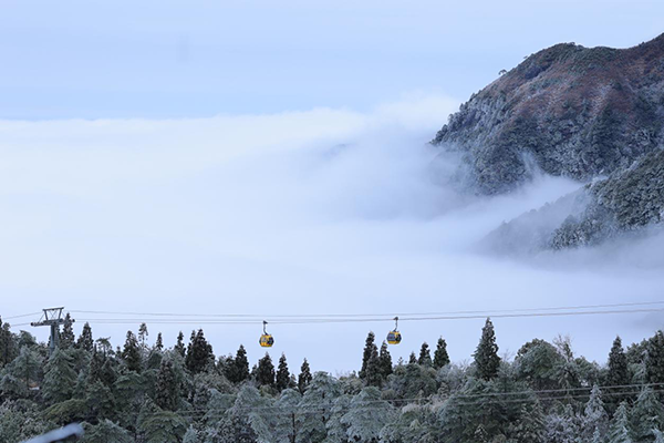 萍鄉武功山冰雪美景持續來襲_江西廣播電視臺