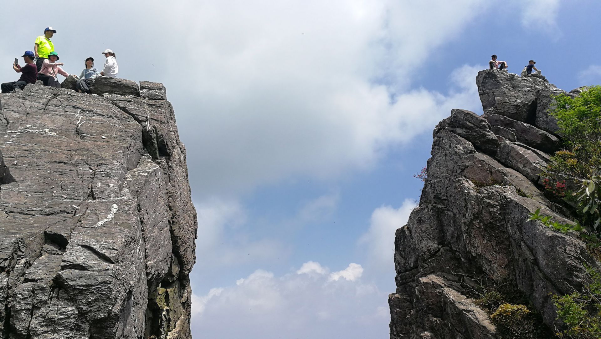 莲花石门山风景图图片