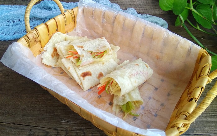 土豆丝卷饼成品图