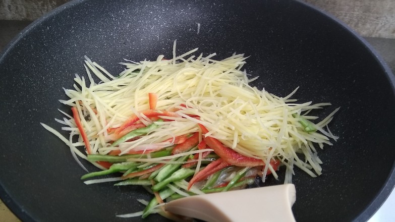 土豆丝卷饼的步骤 土豆丝卷饼的步骤