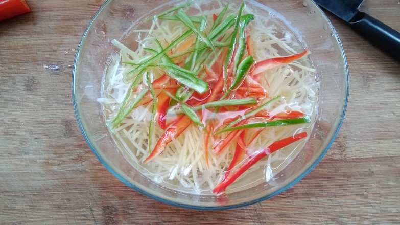 土豆丝卷饼的步骤 土豆丝卷饼的步骤