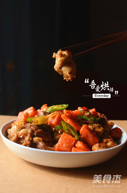 胡萝卜鸡腿肉成品图