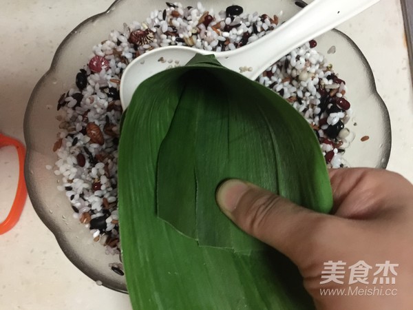 五谷杂粮小脚粽的步骤 五谷杂粮小脚粽的步骤