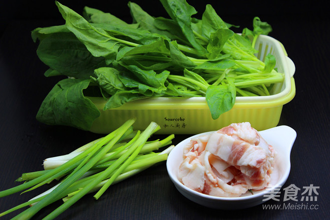菠菜包子的步骤 菠菜包子的步骤