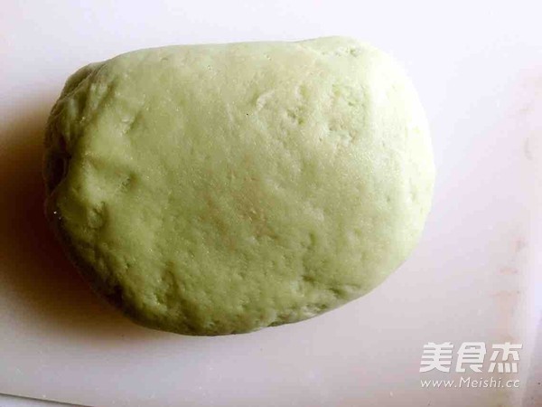 抹茶冰皮豆沙月饼的步骤 抹茶冰皮豆沙月饼的步骤
