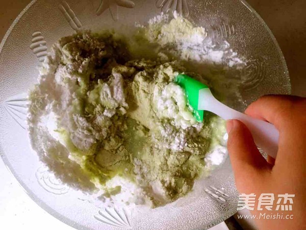 抹茶冰皮豆沙月饼的步骤 抹茶冰皮豆沙月饼的步骤