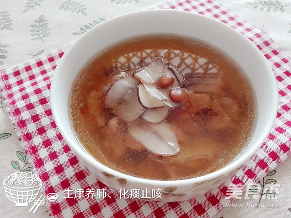 海底椰杏仁炖猪扇骨成品图