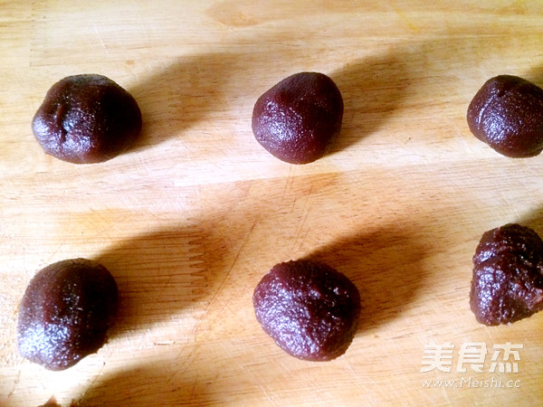 抹茶冰皮豆沙月饼的步骤 抹茶冰皮豆沙月饼的步骤