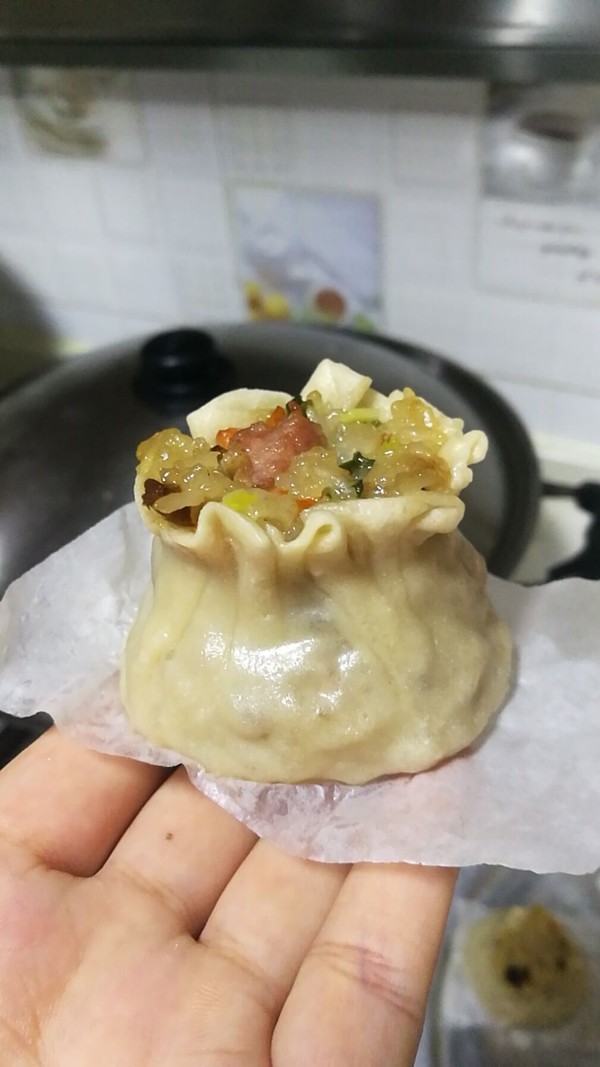 香肠香菇烧麦的步骤 香肠香菇烧麦的步骤