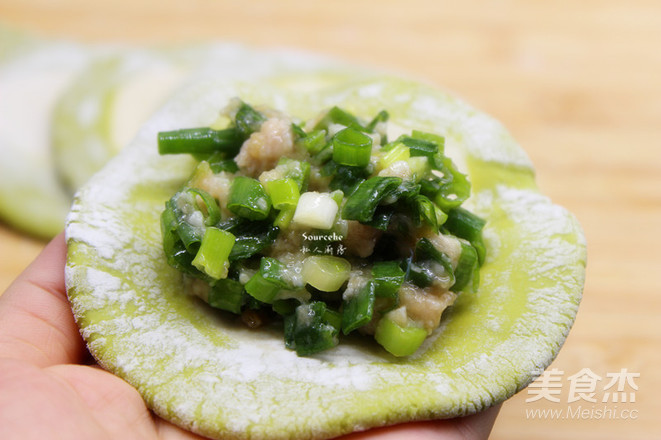 菠菜包子的步骤 菠菜包子的步骤