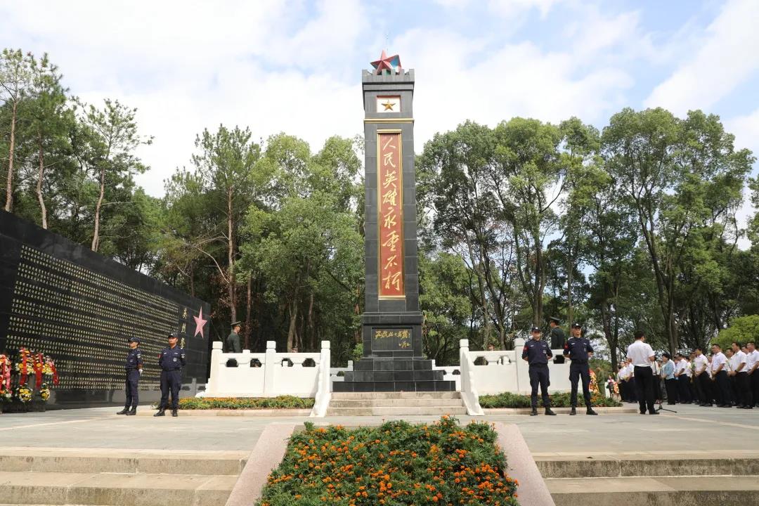 德安义峰山烈士纪念碑图片