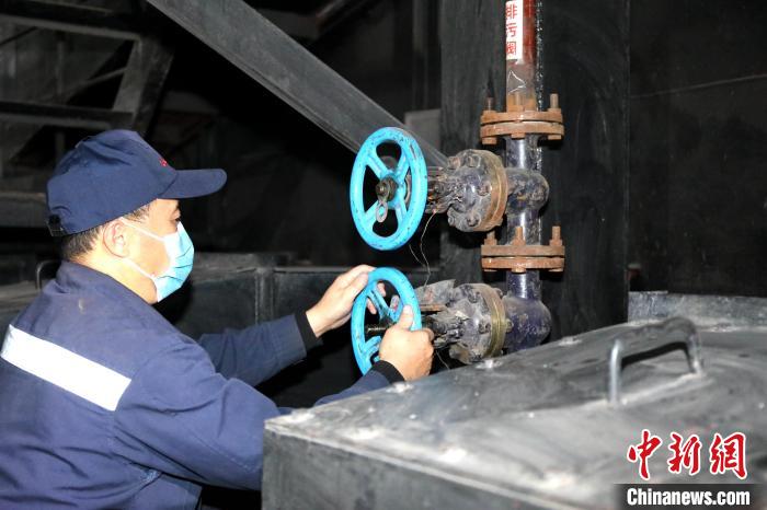 9月18日,漠河市正式开启8个月超长供暖期。 邵天李 摄 9月18日,漠河市正式开启8个月超长供暖期。 邵天李 摄