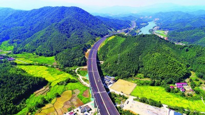 【大美中国】通车