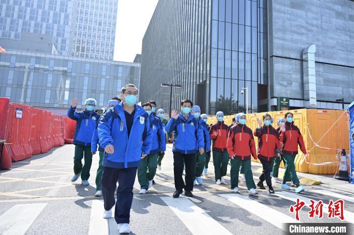 逸仙方舱医院宣布闭舱。陈骥旻 摄