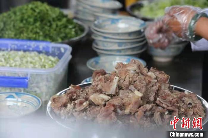图为环县羊羔肉。(资料图) 高展 摄 图为环县羊羔肉。(资料图) 高展 摄