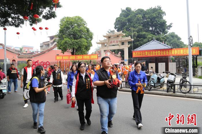 台湾道教会参访团赴漳州进香交流。　漳州市道教协会 供图