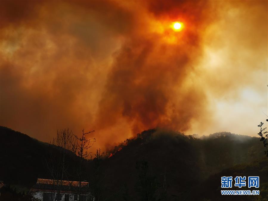 （图文互动）（3）四川全力扑救西昌森林火灾 3名重伤人员生命体征稳定