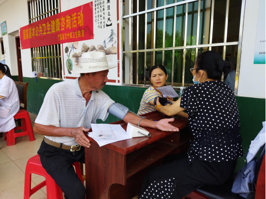 切实体现了政府关注民生,体察民情的为民情怀,密切了政府与人民群众的