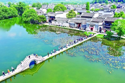 文旅局长变网红 “流量”能否变“留量”