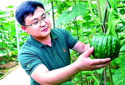 驻村第一书记的青春纪念册