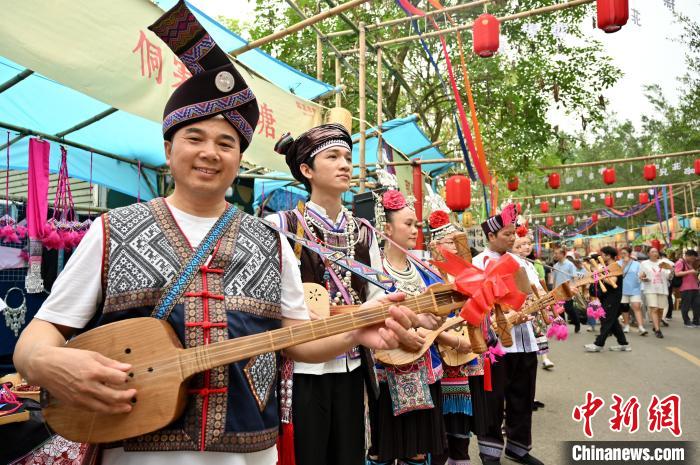 图为2023“壮族三月三·八桂嘉年华”活动现场。　俞靖 摄