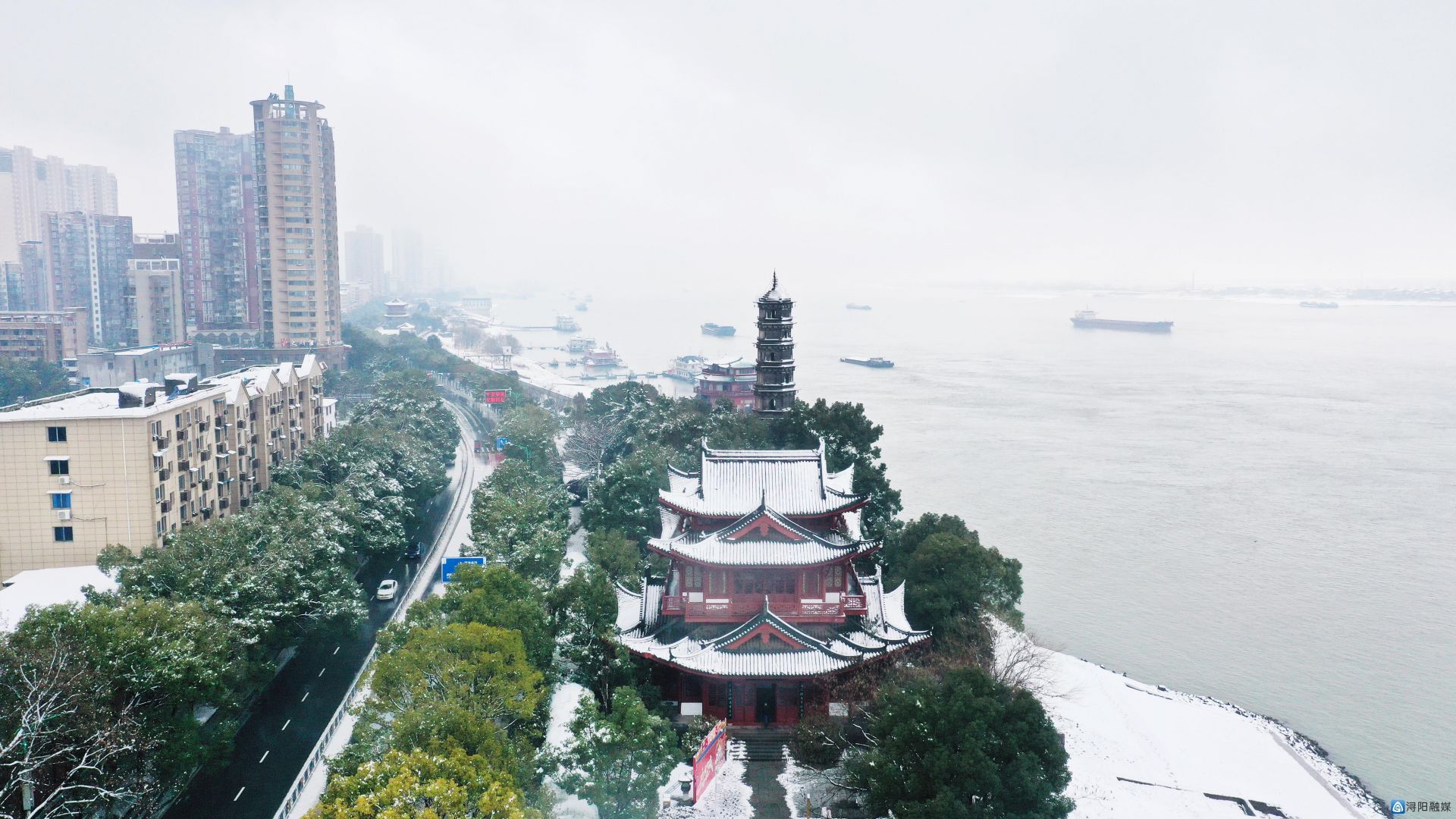 虎年开工首日迎大雪浔阳古城银装素裹