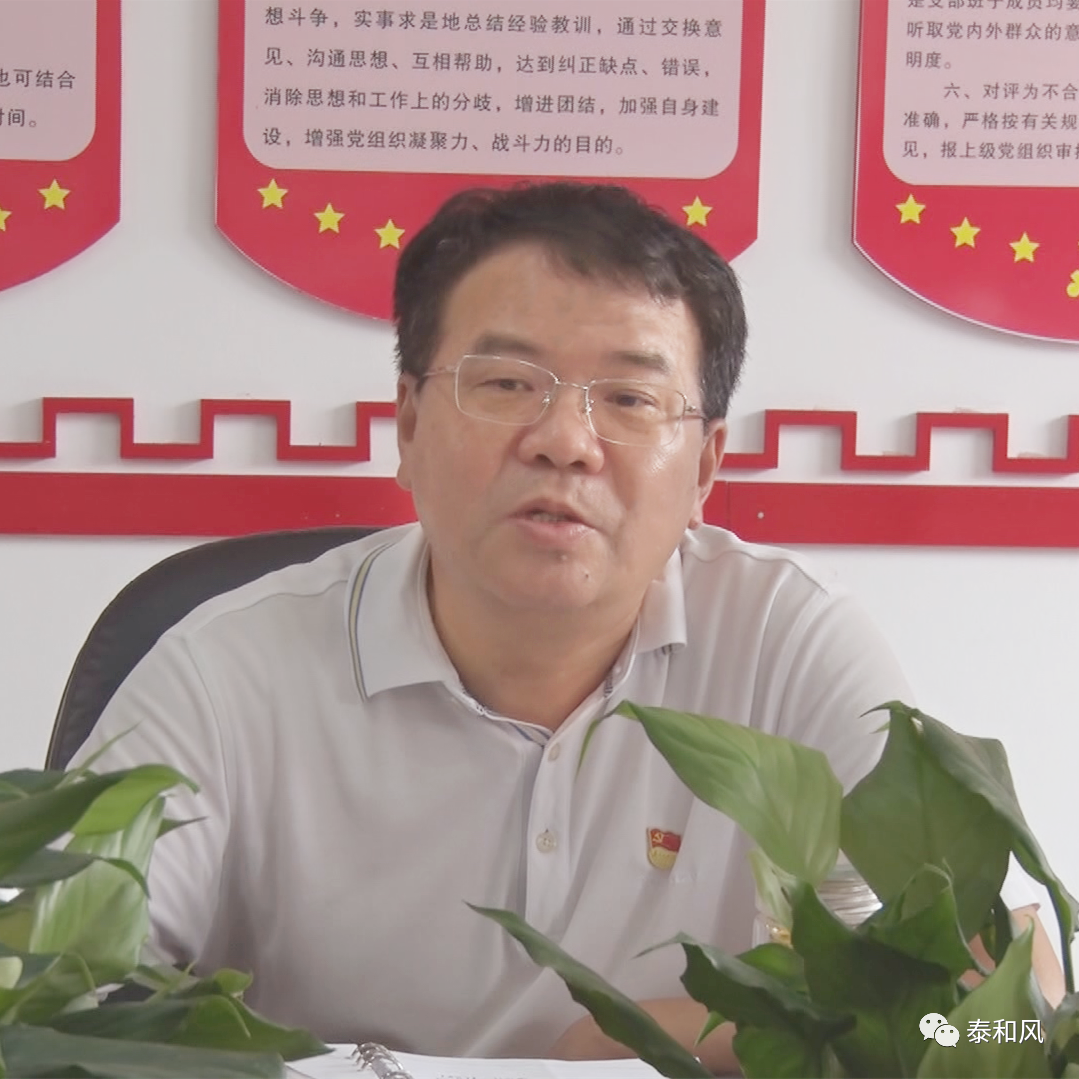 胡小勇到苏溪代表联络工作站开展接待群众活动