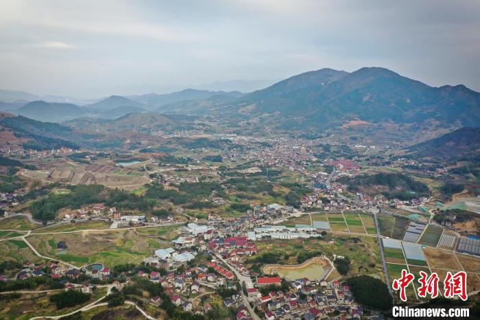 杭州市桐庐县钟山乡。　臧辰庚 摄