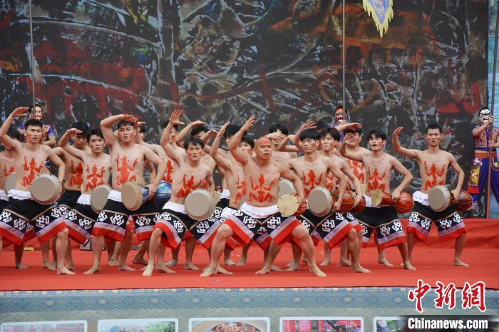 图为南宁市武鸣区非遗项目展示展演活动现场。　林洁琪 摄