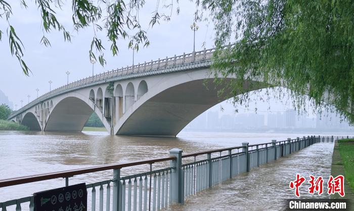 橘子洲景区紧急闭园。　橘子洲景区供图