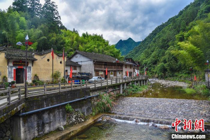 浙江龙泉住龙镇红星村西井自然村。　范宇斌 摄