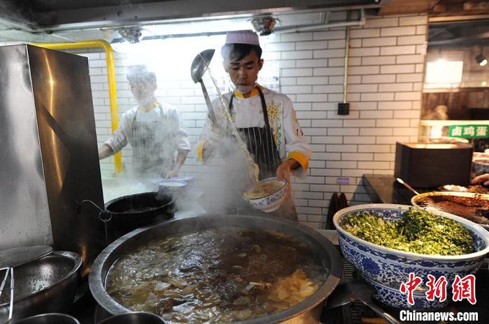 图为兰州牛肉面。(资料图) 杨艳敏 摄