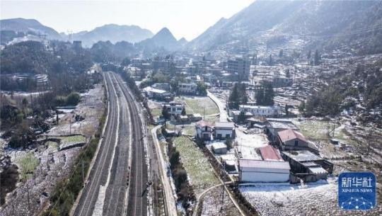 新春走基层丨梅花山上的铁路医生