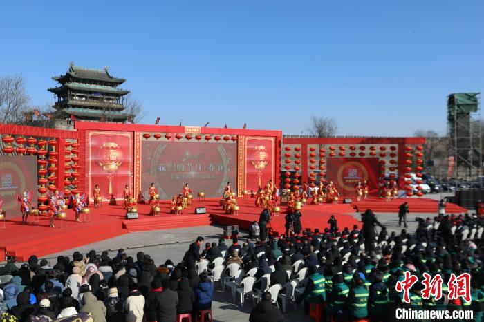 本届平遥中国年活动将在正月里接连上演20多项民俗活动。　张浩亮 摄