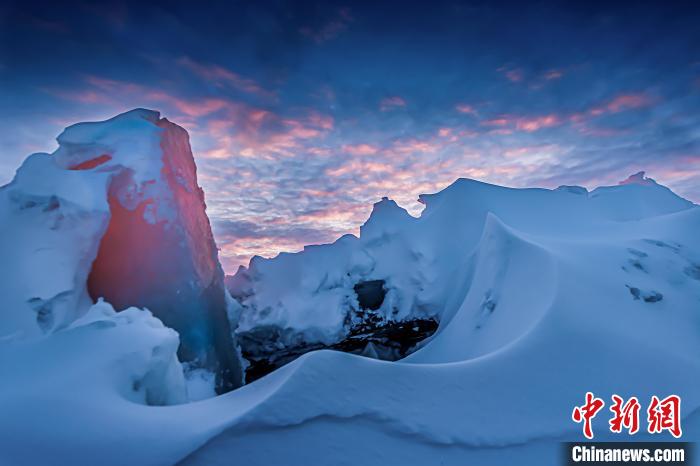 兴凯湖的雪景。　宋传军 摄