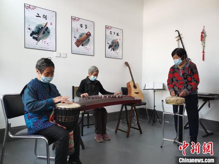 惠民中心为老年音乐爱好者授课 正定县委宣传部供图