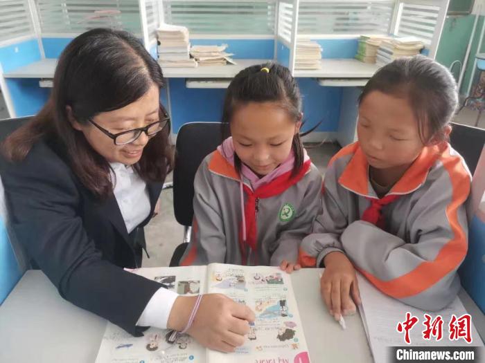 原艳所带的班级学习气氛浓厚、班级凝聚力强、学生学习成绩名列年级前茅。　长子县融媒体中心供图