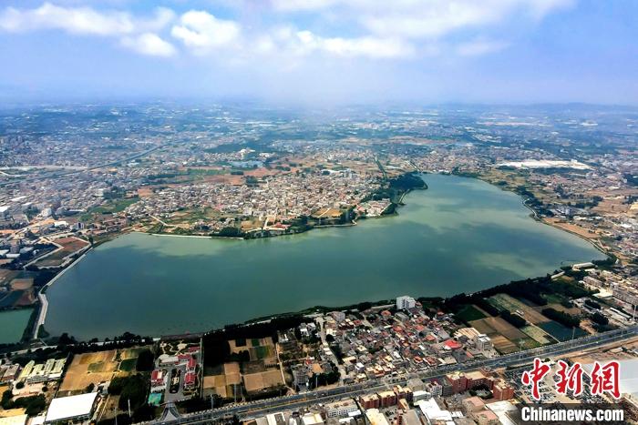 资料图为福建向金门供水工程取水地——晋江龙湖。中新社记者 王东明 摄